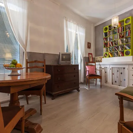 Apartment Selecta In Alameda
