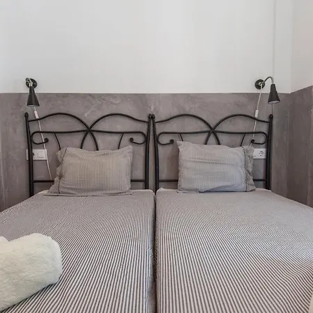 Selecta In Alameda Apartment